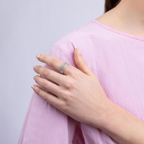 Anillo Carmín Marquise de Plata 925 con piedras blancas