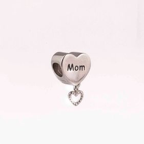 Charm Carmín Corazon MOM de Plata