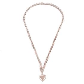 Collar Carmín de Plata y Corazón