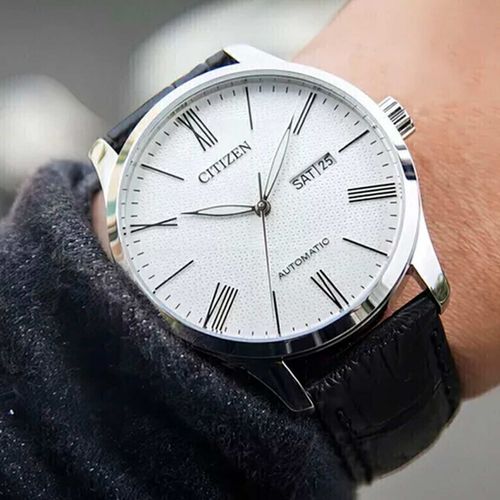 Reloj Citizen automático para hombre con correa de cuero negro CTNH835008A